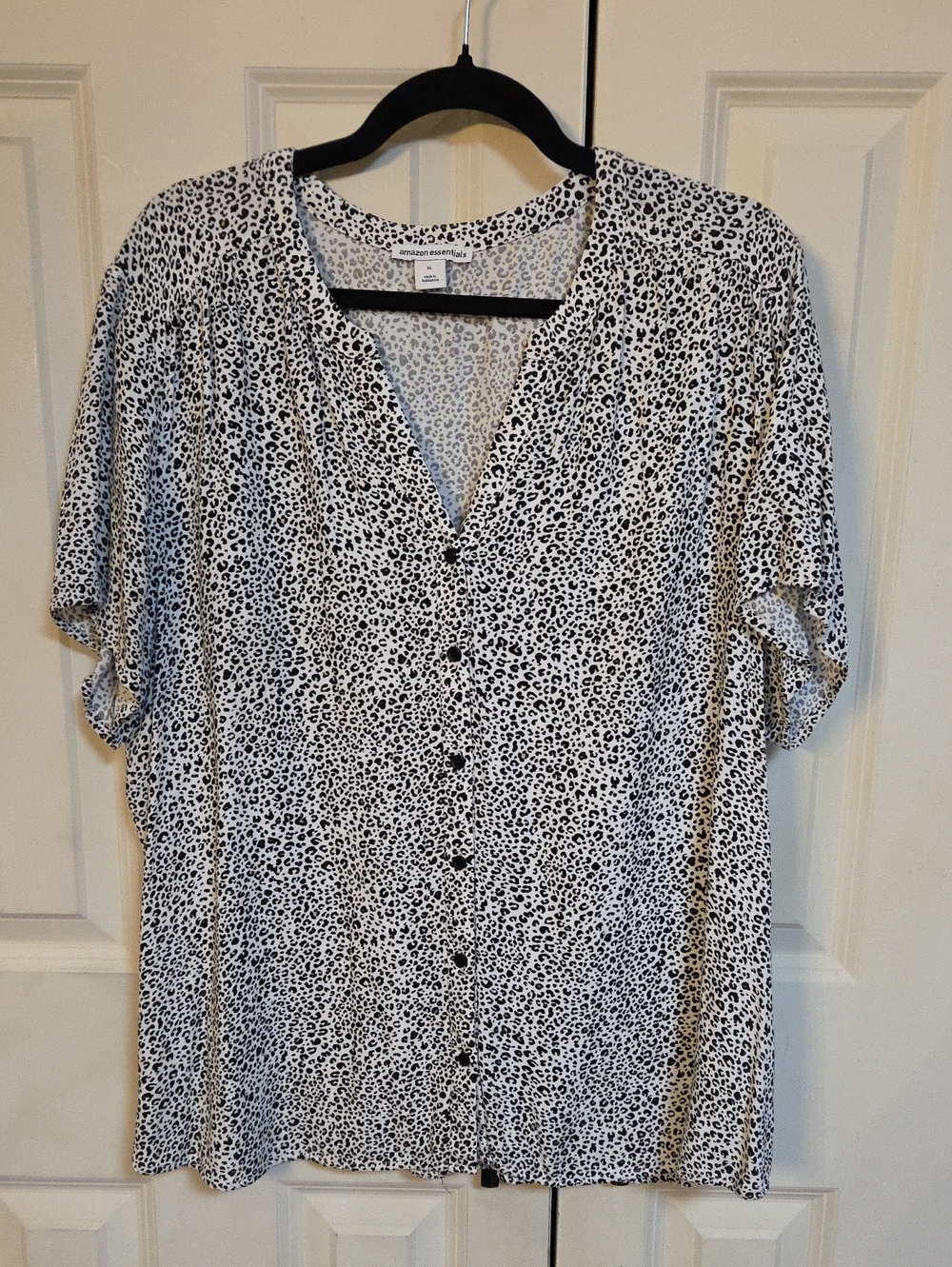 Amazon Essentials Black & White Leopard-Print Button Front Top
